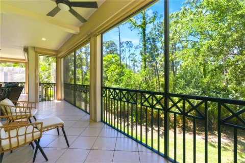 Condo in Naples, Florida, 3 bedrooms  № 2195303 - photo 15