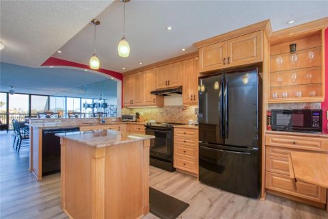 Condominio en venta en Saint Pete Beach, Florida, 2 dormitorios, 117.99 m2 № 1546183 - foto 29