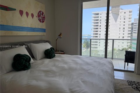 Apartment in Miami, Florida 1 bedroom, 65.12 sq.m. № 2072058 - photo 21