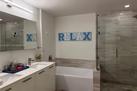Apartment in Miami, Florida 1 bedroom, 65.12 sq.m. № 2072058 - photo 16