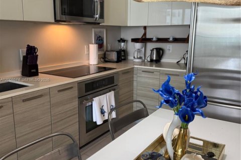Apartment in Miami, Florida 1 bedroom, 65.12 sq.m. № 2072058 - photo 11