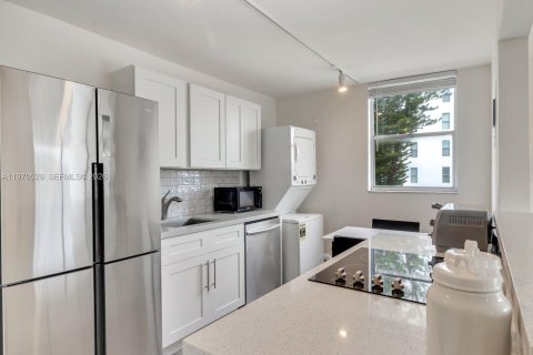 Купить кондоминиум в Майами-Бич, Флорида 1 спальня, 72.93м2, № 2034108 - фото 7