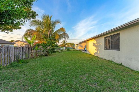 Villa ou maison à vendre à Homestead, Floride: 4 chambres, 149.39 m2 № 1985031 - photo 24