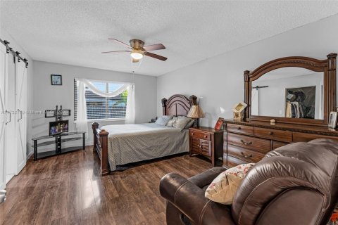 Villa ou maison à vendre à Homestead, Floride: 4 chambres, 149.39 m2 № 1985031 - photo 13