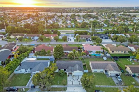 Villa ou maison à vendre à Homestead, Floride: 4 chambres, 149.39 m2 № 1985031 - photo 27