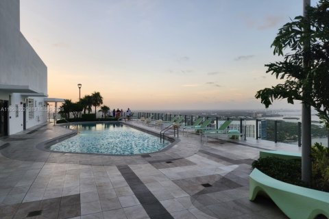 Condominio en venta en Miami, Florida, 3 dormitorios, 103.12 m2 № 2018049 - foto 11