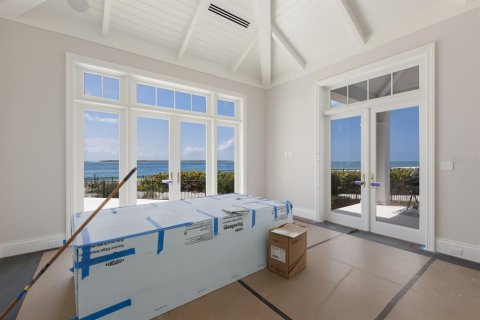 House in Boca Grande, Florida 6 bedrooms, 752.51 sq.m. № 1008560 - photo 30