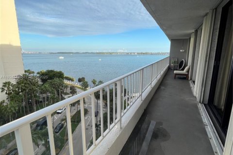 Снять в аренду кондоминиум в Майами, Флорида 2 спальни, 95.5м2, № 1992567 - фото 13