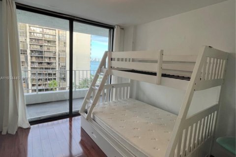 Снять в аренду кондоминиум в Майами, Флорида 2 спальни, 95.5м2, № 1992567 - фото 6