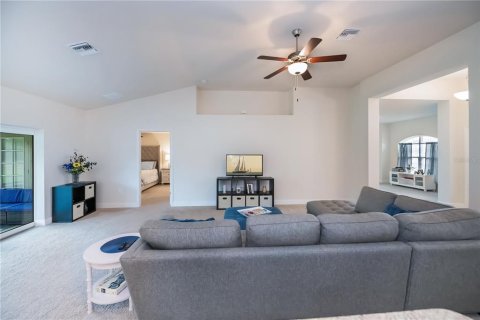 House in Punta Gorda, Florida 4 bedrooms, 215.72 sq.m. № 1775509 - photo 10
