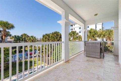 House in Palm Coast, Florida 6 bedrooms, 358.42 sq.m. № 2110115 - photo 18