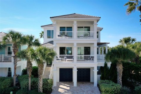 Casa en Palm Coast, Florida 6 dormitorios, 358.42 m2 № 2110115