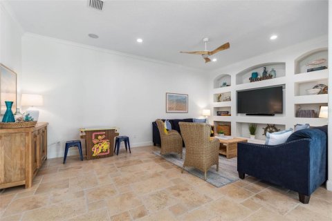 House in Palm Coast, Florida 6 bedrooms, 358.42 sq.m. № 2110115 - photo 28