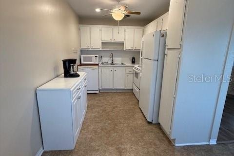 Condo in Seminole, Florida, 2 bedrooms  № 1873934 - photo 5
