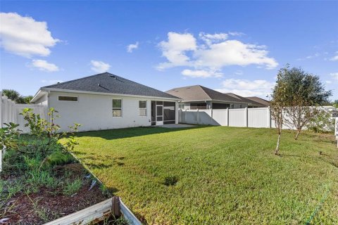 House in Palm Coast, Florida 3 bedrooms, 150.87 sq.m. № 2421687 - photo 29