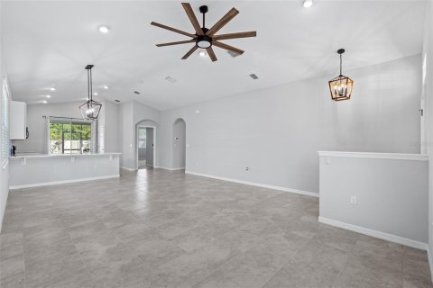 House in Palm Coast, Florida 3 bedrooms, 150.87 sq.m. № 2421687 - photo 5