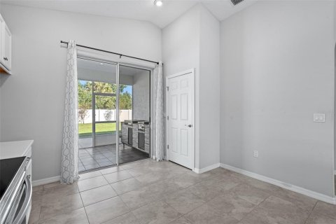 House in Palm Coast, Florida 3 bedrooms, 150.87 sq.m. № 2421687 - photo 12