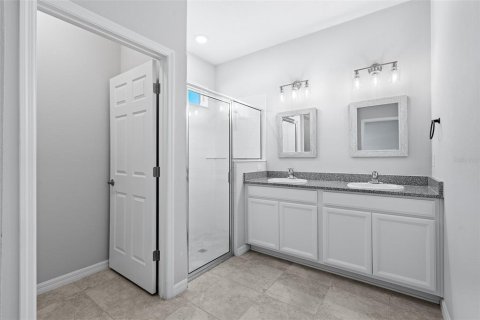 House in Palm Coast, Florida 3 bedrooms, 150.87 sq.m. № 2421687 - photo 15