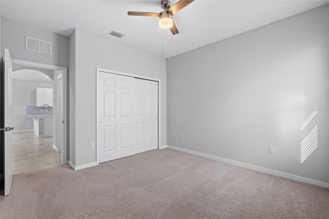 House in Palm Coast, Florida 3 bedrooms, 150.87 sq.m. № 2421687 - photo 24