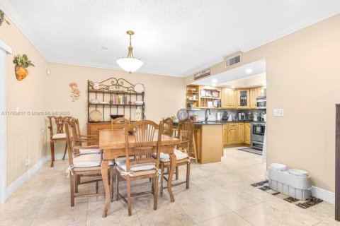 Condo in Davie, Florida, 3 bedrooms  № 1867661 - photo 9
