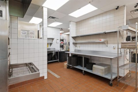 Commercial property in Chiefland, Florida 118.91 sq.m. № 2427113 - photo 12