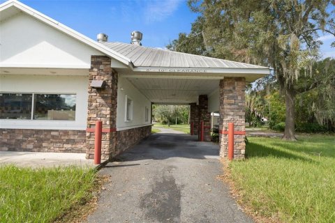 Commercial property in Chiefland, Florida 118.91 sq.m. № 2427113 - photo 4