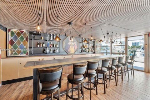 Condo in Miami Beach, Florida  № 2003250 - photo 22