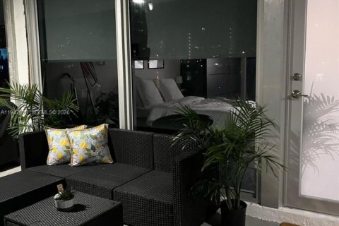 Condo in Miami Beach, Florida  № 2003250 - photo 7