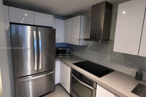 Снять в аренду кондоминиум в Майами, Флорида 54.07м2, № 2027299 - фото 2