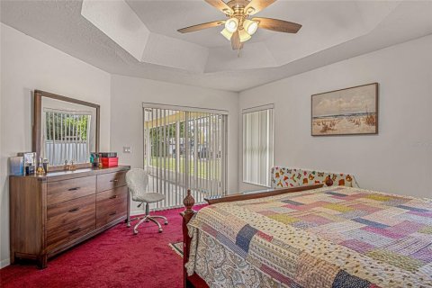 House in Palm Bay, Florida 3 bedrooms, 162.58 sq.m. № 2220286 - photo 4