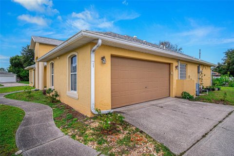 House in Palm Bay, Florida 3 bedrooms, 162.58 sq.m. № 2220286 - photo 30