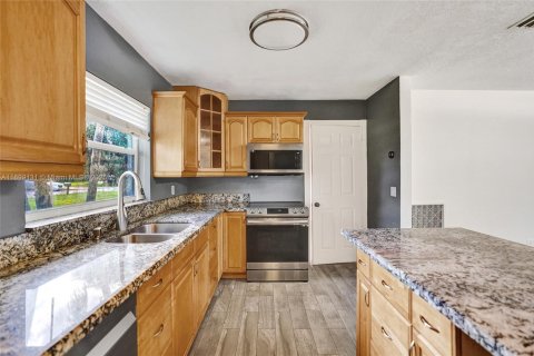 Casa en venta en Delray Beach, Florida, 3 dormitorios, 134.43 m2 № 1951366 - foto 18