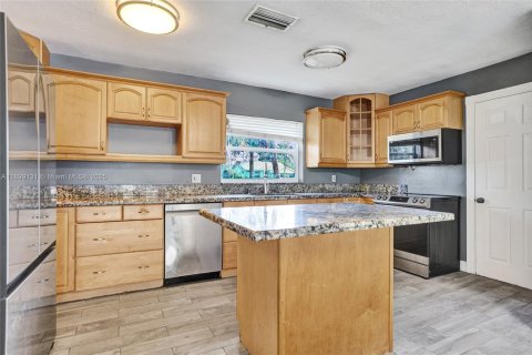 Casa en venta en Delray Beach, Florida, 3 dormitorios, 134.43 m2 № 1951366 - foto 15