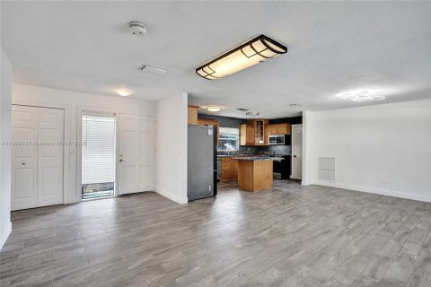 Casa en venta en Delray Beach, Florida, 3 dormitorios, 134.43 m2 № 1951366 - foto 8
