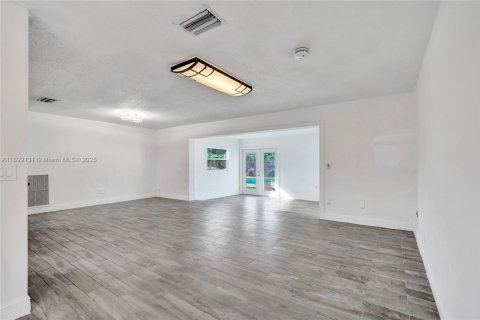 Casa en venta en Delray Beach, Florida, 3 dormitorios, 134.43 m2 № 1951366 - foto 7