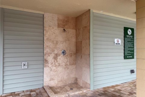 Condo in Brandon, Florida, 2 bedrooms  № 1687343 - photo 22