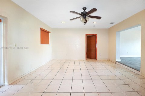 Купить виллу или дом в Майами, Флорида 3 спальни, 163.14м2, № 1996284 - фото 6