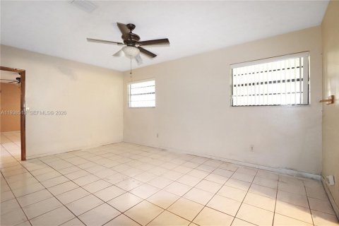 Купить виллу или дом в Майами, Флорида 3 спальни, 163.14м2, № 1996284 - фото 7