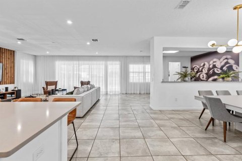 Купить виллу или дом в Киссимми, Флорида 3 комнаты, 405.33м2, № 2156032 - фото 6