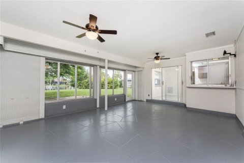 House in Punta Gorda, Florida 3 bedrooms, 124.12 sq.m. № 1918427 - photo 19