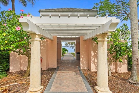 Condo in Saint Petersburg, Florida, 3 bedrooms  № 2394428 - photo 18