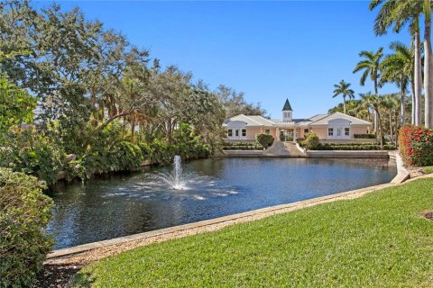 Condo in Saint Petersburg, Florida, 3 bedrooms  № 2394428 - photo 24