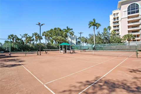 Condo in Saint Petersburg, Florida, 3 bedrooms  № 2394428 - photo 15