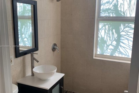 Appartement à louer à Coral Gables, Floride: 30.84 m2 № 1996598 - photo 4