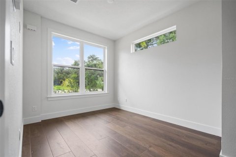 Touwnhouse à vendre à Saint Petersburg, Floride: 3 chambres, 189.43 m2 № 1902570 - photo 5