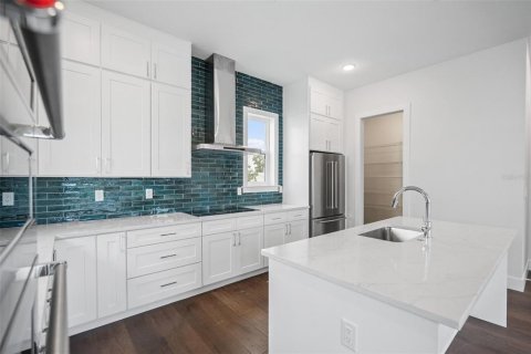 Touwnhouse à vendre à Saint Petersburg, Floride: 3 chambres, 189.43 m2 № 1902570 - photo 13