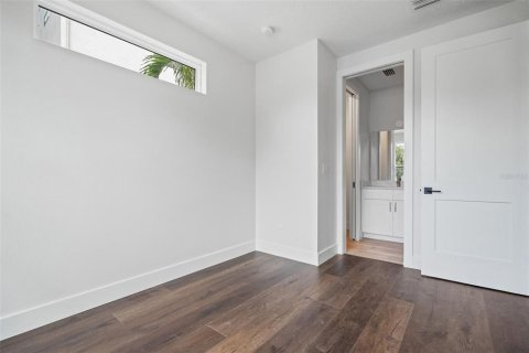 Touwnhouse à vendre à Saint Petersburg, Floride: 3 chambres, 189.43 m2 № 1902570 - photo 6