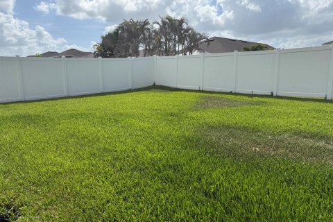 Casa en alquiler en Port St. Lucie, Florida, 3 dormitorios, 153.2 m2 № 2078339 - foto 8