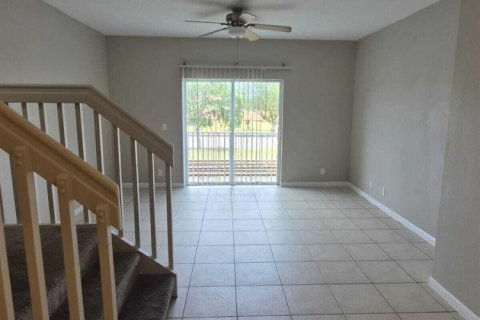 Townhouse in Boynton Beach, Florida 3 bedrooms, 144.65 sq.m. № 2083376 - photo 3