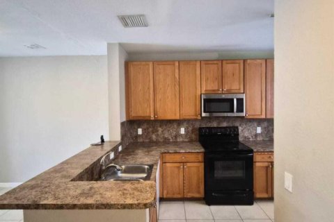 Townhouse in Boynton Beach, Florida 3 bedrooms, 144.65 sq.m. № 2083376 - photo 12